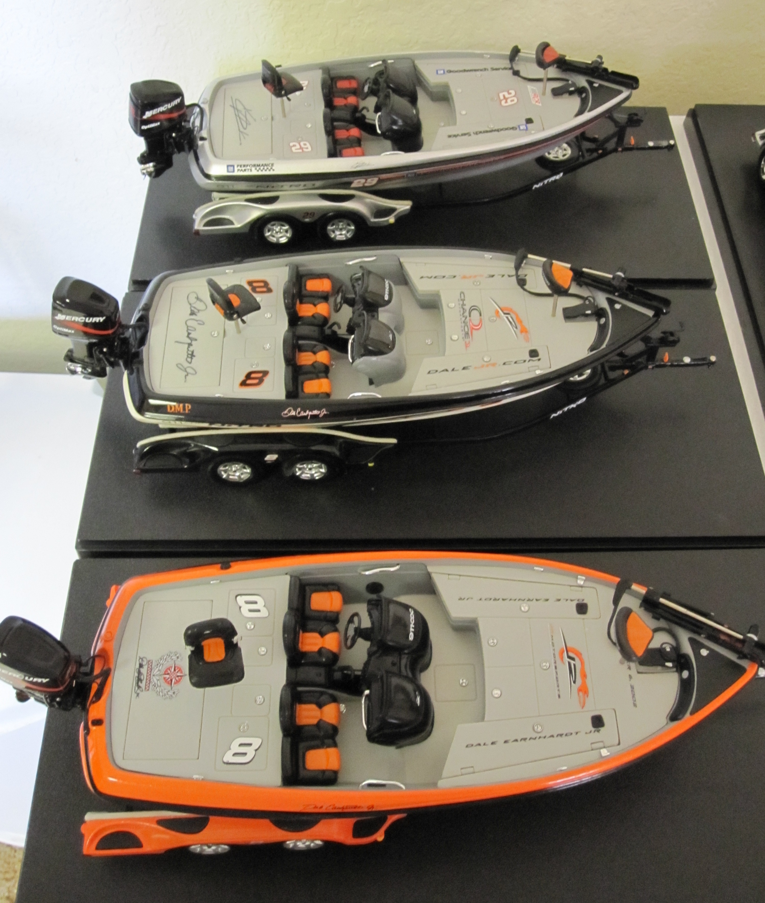 toy diecast bass boats